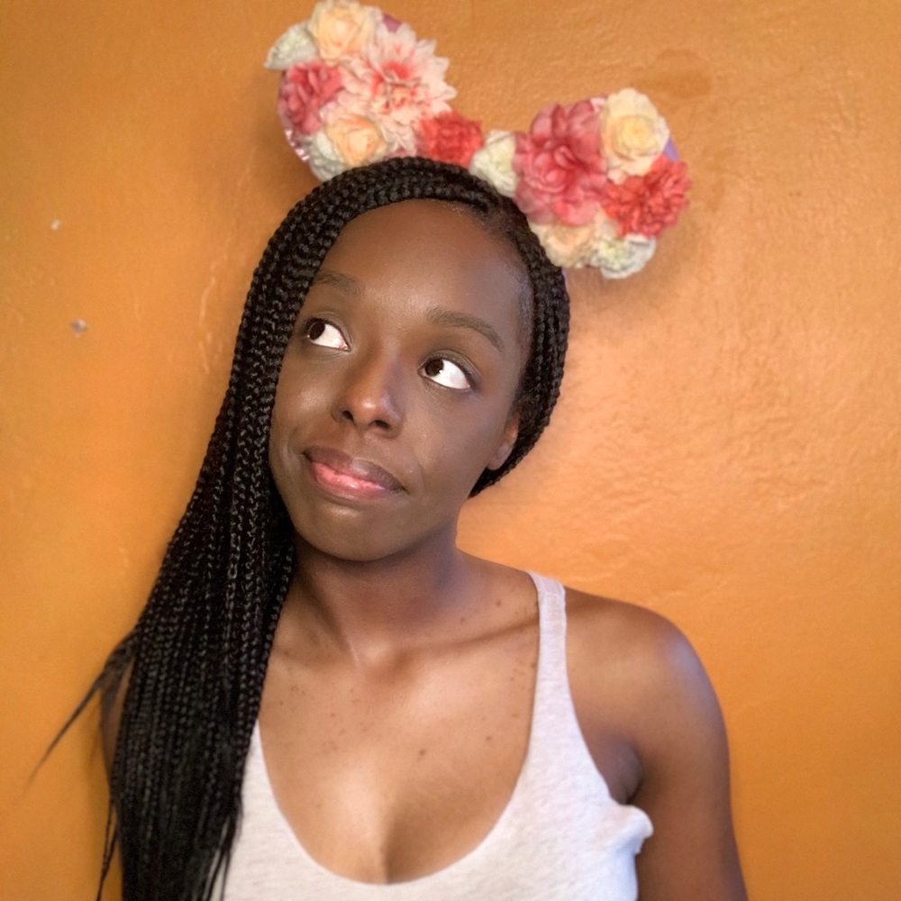 Meet your Posher, Dominique